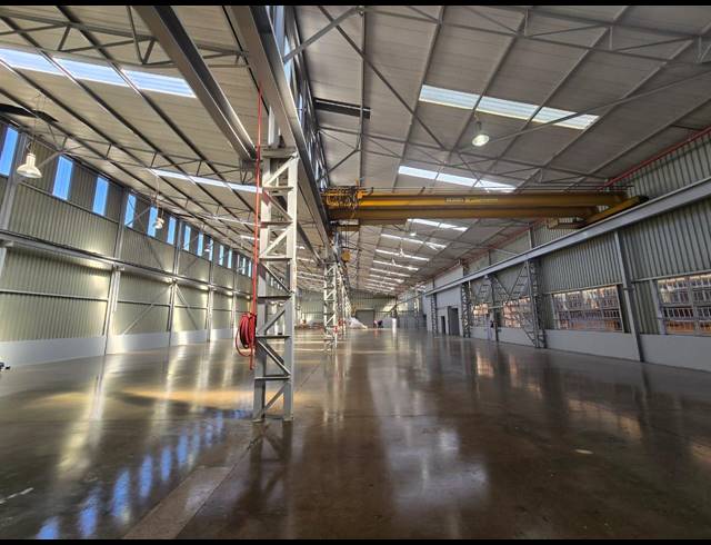 3,442M² WAREHOUSE TO LET IN DENVER